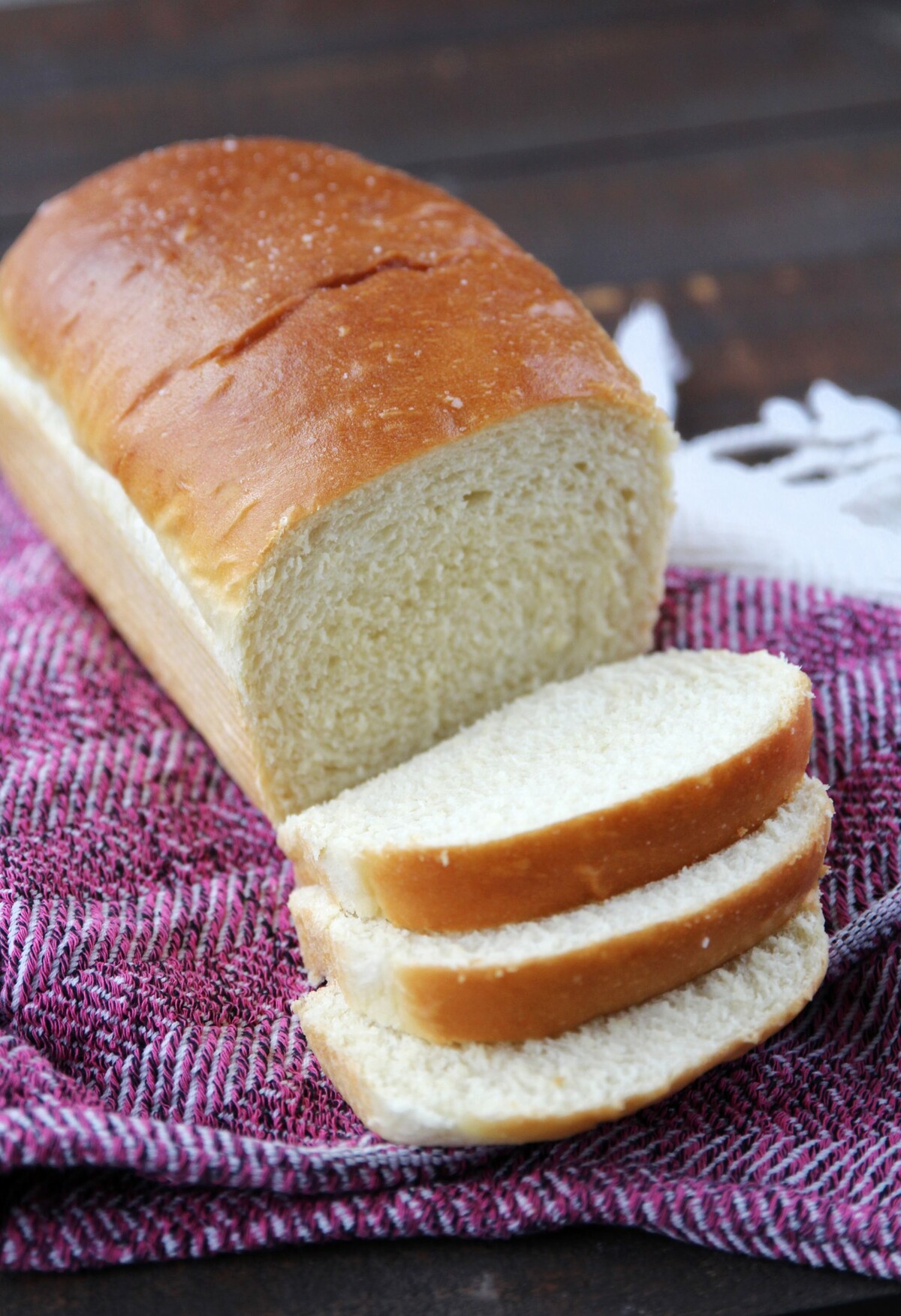 Sliced-White-Bread-scaled.jpg